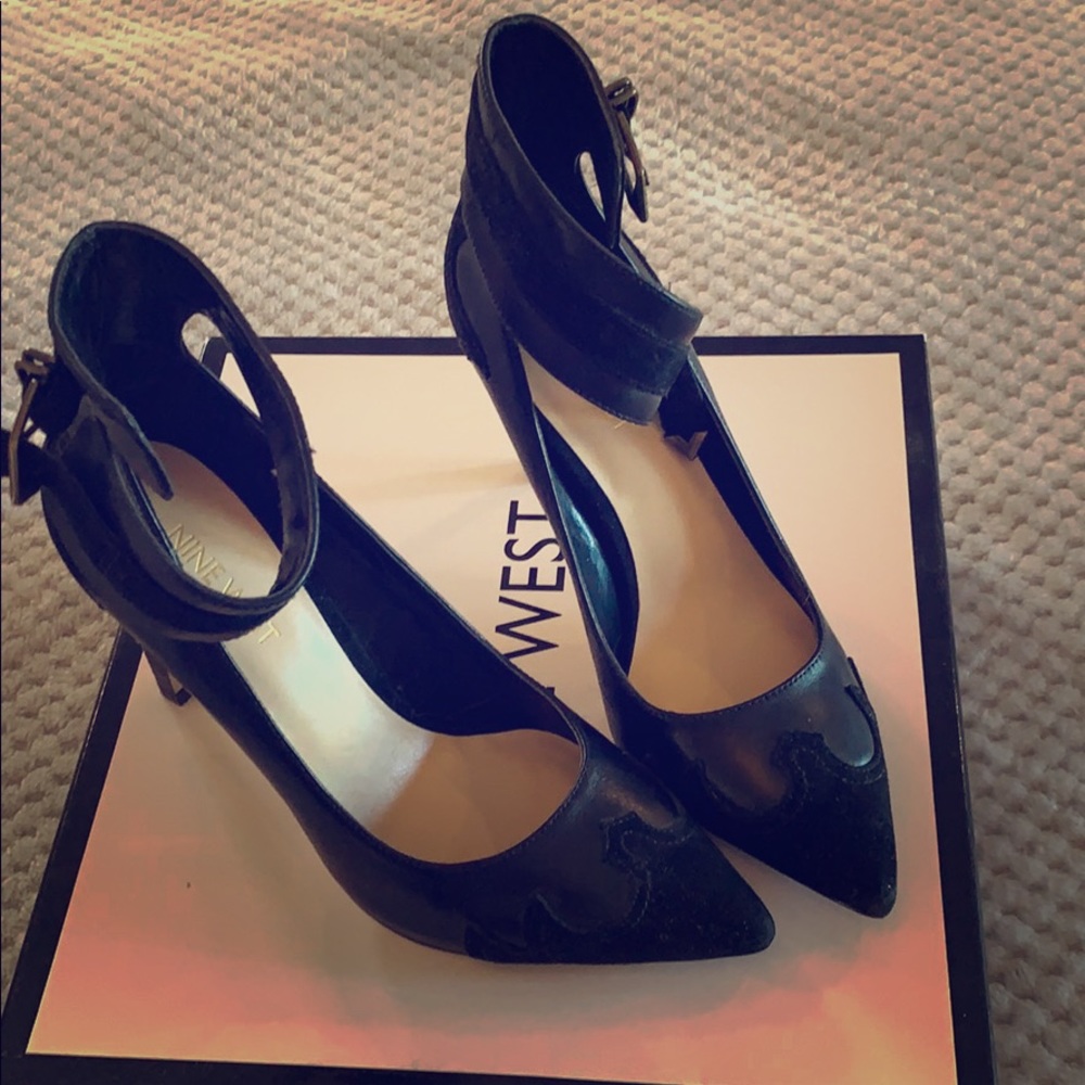 High heel black shoes